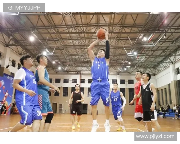 八一火箭迎战浙江金牛全力争胜展现篮球激情与团队精神