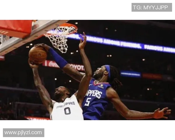 2013年季后赛快船与灰熊激战回顾精彩瞬间与关键时刻分析