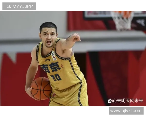 浙江队迎战新疆队第38轮激战全景分析与精彩瞬间回顾 浙江队迎战新疆队第38轮激战全景分析与精彩瞬间回顾