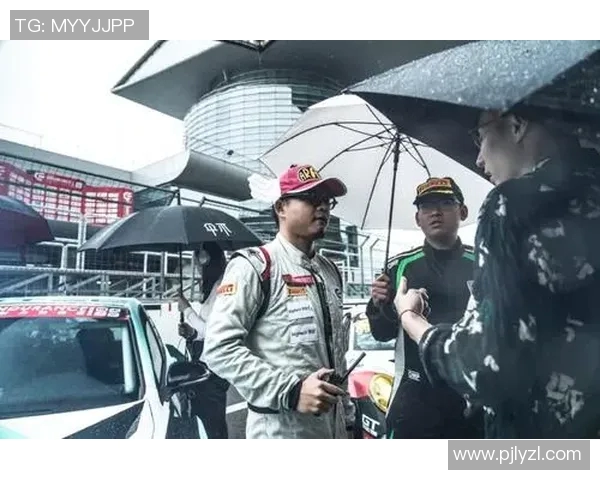 上海足球队在全国耐力排行榜中荣登第三名展现强大体能实力